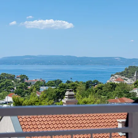 Aurea Mare Makarska-3br, Sea View & Prime Location Apartment