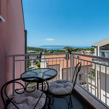 Apartment Aurea Mare Makarska-3br, Sea View & Prime Location *