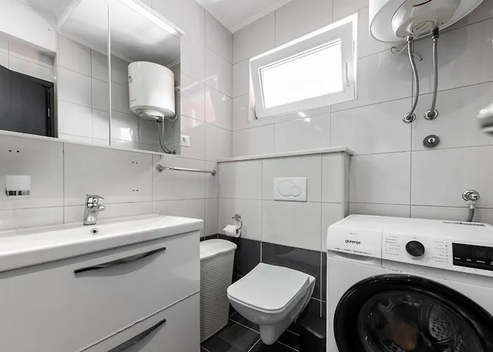 Appartamento Aurea Mare Makarska-3br, Sea View & Prime Location