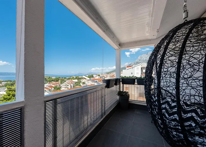 Appartamento Aurea Mare Makarska-3br, Sea View & Prime Location Makarska