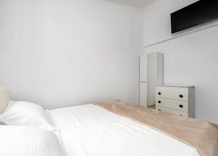 Appartamento Aurea Mare Makarska-3br, Sea View & Prime Location Makarska