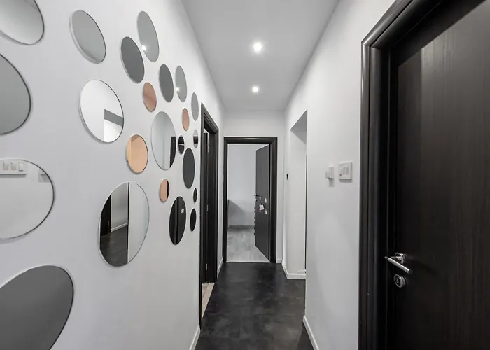 Aurea Mare Makarska-3br, Sea View & Prime Location Makarska