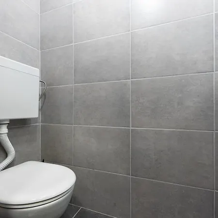 Aurea Mare Makarska-3br, Sea View & Prime Location *