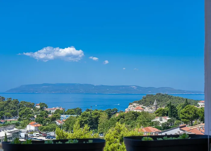 Apartment Aurea Mare Makarska-3br, Sea View & Prime Location Makarska